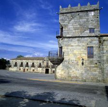 View of the buildings that make up the manor of Fefiñanes