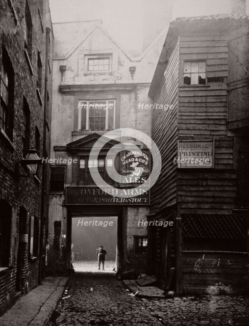 View of the gateway to the Oxford Arms Inn, Warwick Lane, City of London, 1875. Artist: Society for Photographing the Relics of Old London