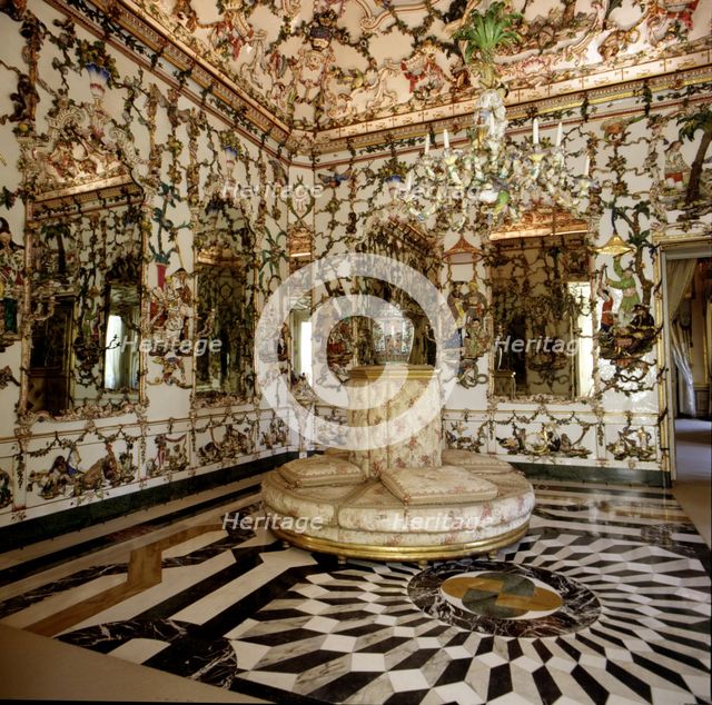 View of the Porcelains Hall (1763 - 1765), at the Royal Palace of Aranjuez, decorated by Jose Gri…