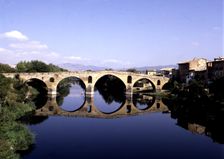 View of the Romanesque bridge over Arga river in Puente de la Reina, Navarre