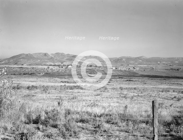 View of the valley from Dazey farm, Homedale district, Malheur County, Oregon, 1939. Creator: Dorothea Lange.