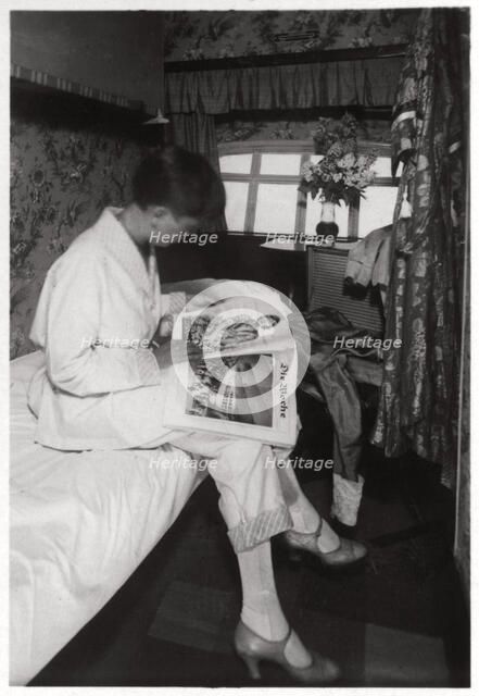 View of a passenger cabin on board Zeppelin LZ 127 'Graf Zeppelin', 1933. Artist: Unknown
