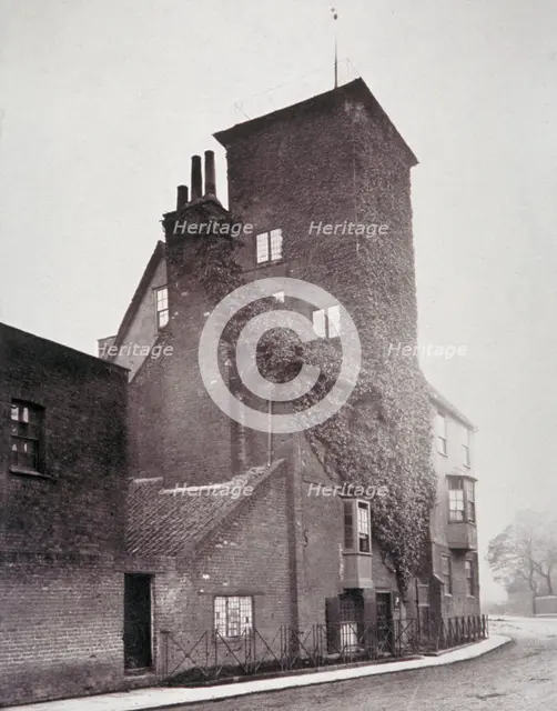 View of Canonbury House, Islington, London, 1879. Artist: Henry Dixon