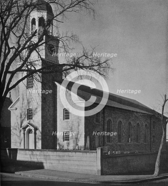 View of St Paul's Church from Main Street, Newburyport, Massachusetts, 1924. Artist: Unknown.