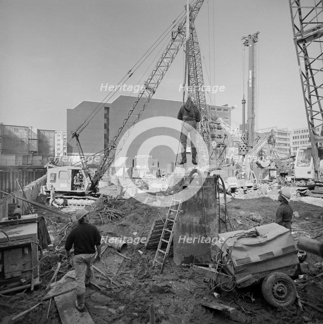Vintners Place, Upper Thames Street, Queenhithe, London, 01/10/1990. Creator: John Laing plc.