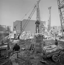 Vintners Place, Upper Thames Street, Queenhithe, London, 01/10/1990. Creator: John Laing plc