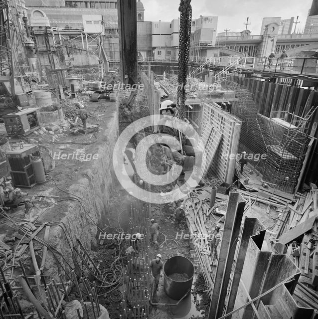 Vintners Place, Upper Thames Street, Queenhithe, London, 05/11/1990. Creator: John Laing plc.