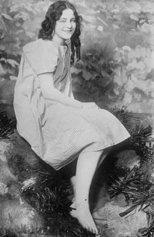 Viola Dana, between c1910 and c1915. Creator: Bain News Service