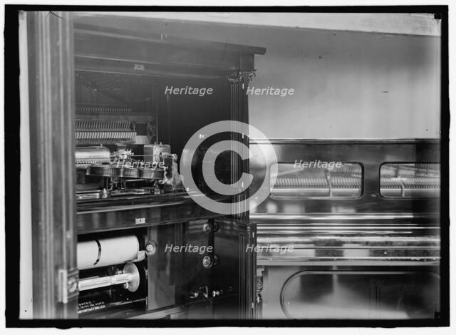 Violano Virtuoso, between 1914 and 1917. Creator: Harris & Ewing.