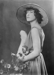 Violette Selfridge, between c1915 and c1920. Creator: Bain News Service