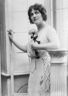 Virginia Schaeffer, between c1910 and c1915. Creator: Bain News Service