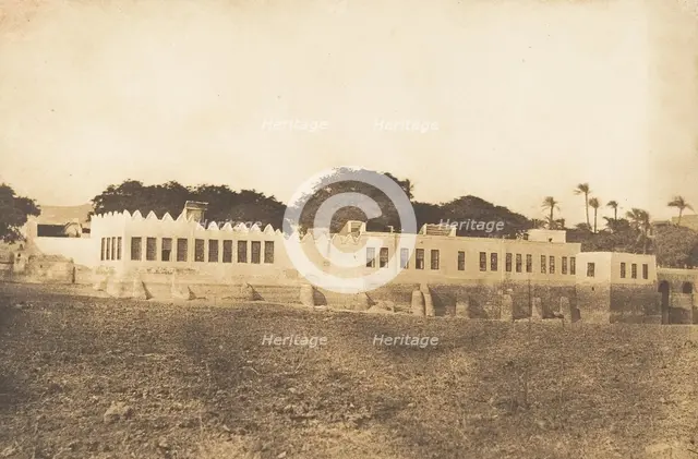Vue du Divan et du Palais du Gouverneur, à Syout, 1849-50. Creator: Maxime du Camp.
