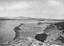 'Vue du fleuve Orange pres de Hohenfels; Afrique Australe 1914. Creator: Unknown