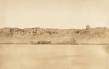 Vue générale d'Esné (No. 1 extrêmité Sud), 1849-50. Creator: Maxime du Camp
