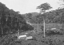 'Vue sur le Konilou a l'embouchure de la Mandji; L'Ouest Africain 1914. Creator: Unknown