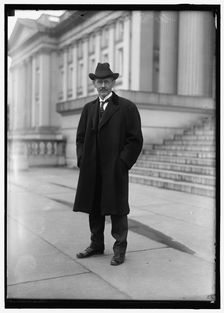 W.S.A. Smith, between 1914 and 1918. Creator: Harris & Ewing