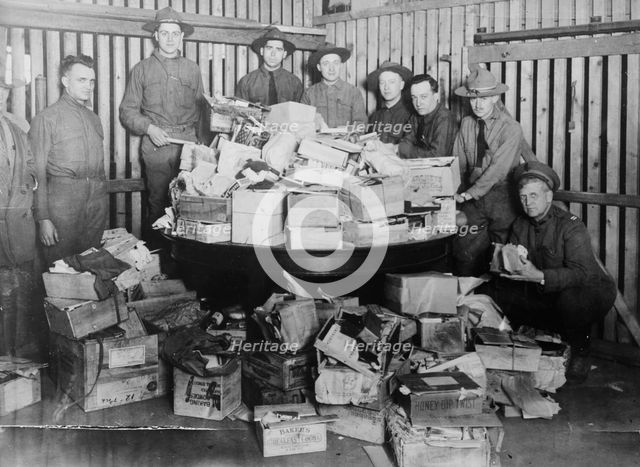 Xmas boxes for U.S. soldiers, Dec 1917. Creator: Bain News Service.