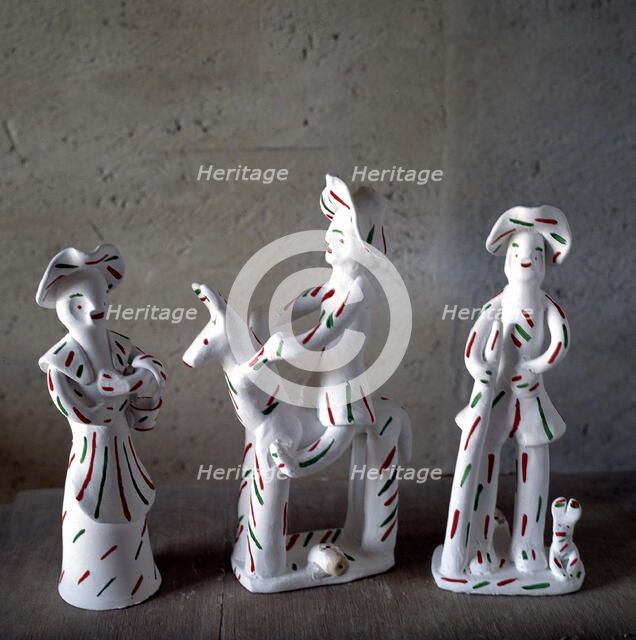 Xiurells made in La Cabaneta, popular figures from the Balearic Islands, which are also whistles.