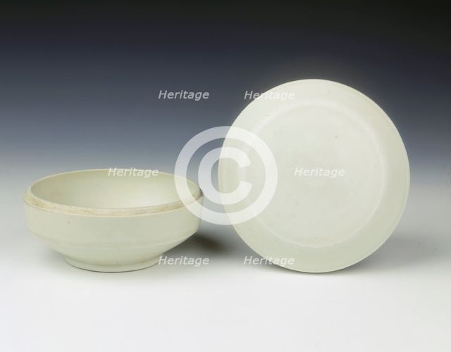 Xing stoneware covered box, Five Dynasties period-early Northern Song dynasty, China, 10th century. Artist: Unknown