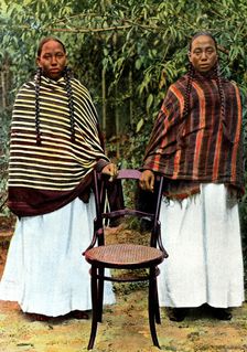 Young Hova women, Madagascar, late 19th century