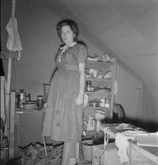 Young mother, aged twenty-two, has one little girl..., FSA, Merrill, Klamath County, Oregon, 1939. Creator: Dorothea Lange