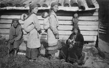 Young Shoria Women with Children, 1913. Creator: GI Ivanov