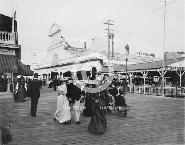 Young's pier & boardwalk, Atlantic City, N.J., between 1895 and 1910. Creator: Unknown.