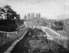 York Minster, c.(between 1900 and 1910). Creator: Unknown