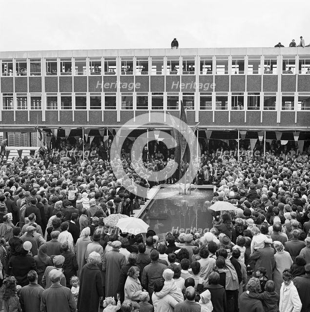 Yate Shopping Centre, Yate, South Gloucestershire, 25/09/1965. Creator: John Laing plc.