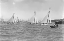 Yacht racing at Cowes. Creator: Kirk & Sons of Cowes