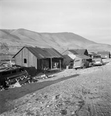 Yakima Indian village, on the Columbia River..., Celilo, Wasco County, Oregon, 1939. Creator: Dorothea Lange