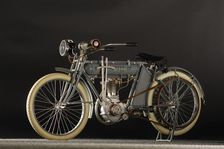 Yale 4 hp 1912. Artist: Simon Clay