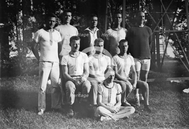 Yale 2d Varsity 8, between c1910 and c1915. Creator: Bain News Service.