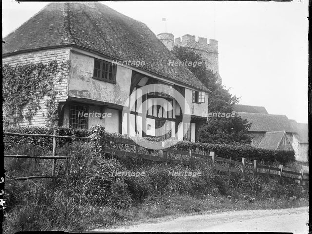 Ye Olde House, Stone-in-Oxney, Stone-cum-Ebony, Ashford, Kent, 1926. Creator: Katherine Jean Macfee.