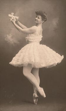 Yekaterina Geltzer (1876-1962) as Aurora in the ballet "Sleeping Beauty" by P. Tchaikovsky, 1899. Creator: Fischer, Karl August (1859-after 1923)