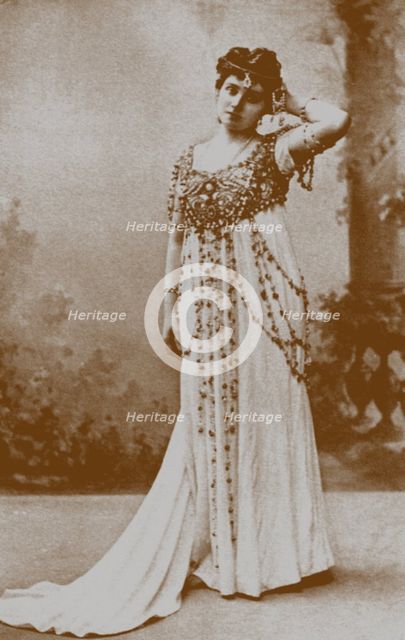 Yelizaveta Polozova as Mariya Oskolskaya.