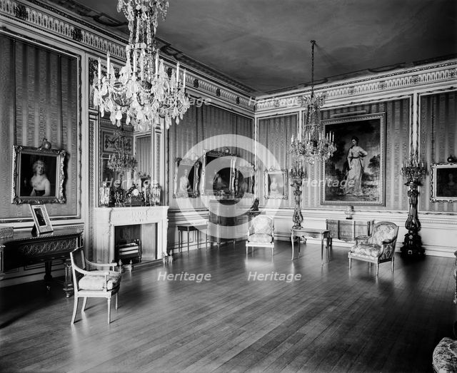 Yellow Drawing Room, Bath House, Piccadilly, London, 1911. Artist: Henry Bedford Lemere.