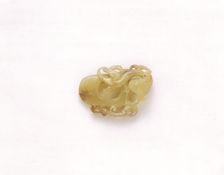 Yellow jade pointed pendant with kui dragons, Western Han dynasty, China, 206 BC-8