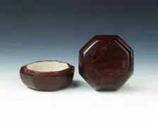 Yixing pottery seal box covered with lacquer, Qing dynasty, China, early 19th century. Creator: Unknown