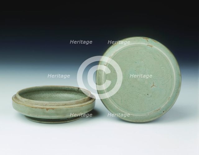 Yue celadon covered box, Five Dynasties-early Northern Song dynasty, China, 10th century. Artist: Unknown