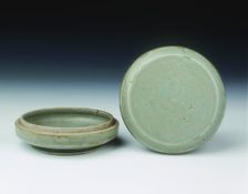 Yue celadon covered box, Five Dynasties-early Northern Song dynasty, China, 10th century