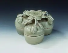 Yue celadon cosmetic box, Five Dynasties-early Northern Song dynasty, China, 10th-11th century. Creator: Unknown