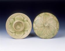 Yue stoneware covered dish with lotus pattern, Southern Dynasties period, China, 6th century