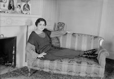 Yvonne Gall, 1919. Creator: Bain News Service