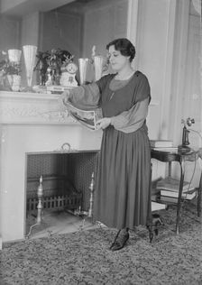 Yvonne Gall, 1919. Creator: Bain News Service