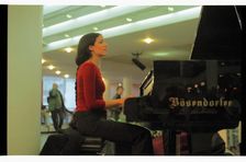 Zoe Rahman, RFH Foyer, 2004. Artist: Brian O'Connor