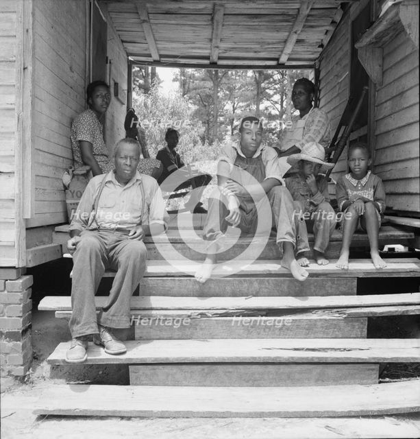 Zollie Lyon, Negro sharecropper, home from the field for dinner..., Wake County, North Carolina, 193 Creator: Dorothea Lange.