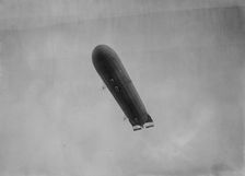Zeppelin L II [i.e., zeppelin], between c1910 and c1915. Creator: Bain News Service